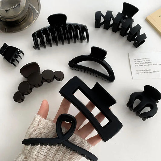 Women Elegant Black Geometric Plastic Hair Claw